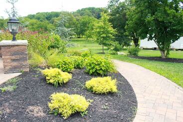 تختخواب و صبحانه Mary S Land Farm