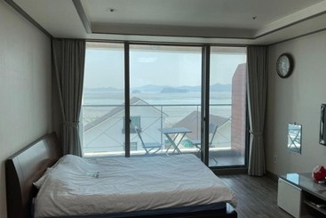Daebudo Ocean Ville Pension