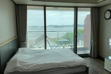 Daebudo Ocean Ville Pension