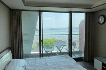 Daebudo Ocean Ville Pension