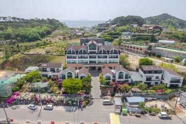 Daebudo Ocean Ville Pension