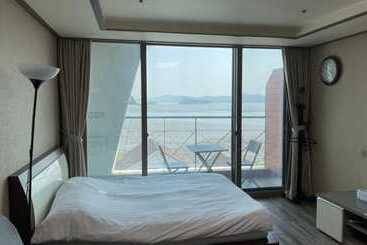 Daebudo Ocean Ville Pension