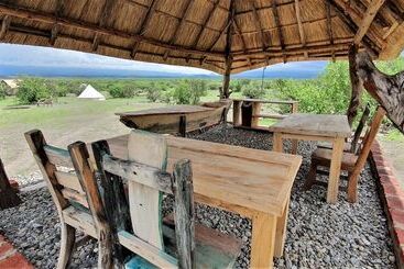 هتل Africa Safari Lake Natron Camping