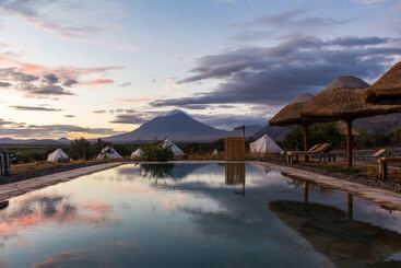 هتل Africa Safari Lake Natron Camping