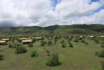 هتل Africa Safari Lake Natron Camping