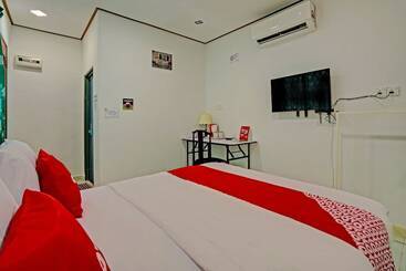 هتل Capital O 90423 Teratai Chalet