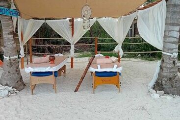هتل Casa Cenote