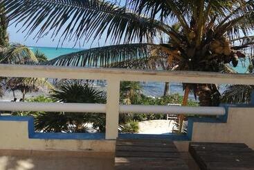 هتل Casa Cenote