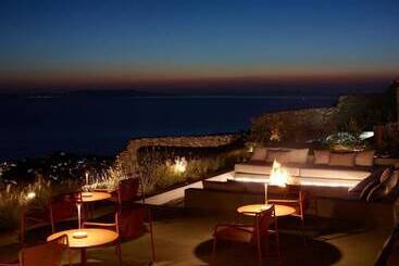 هتل Collini Suites & Villas Mykonos