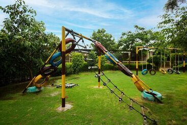 هتل Omera Farms Rural By Blusalz