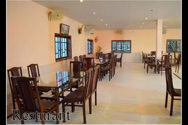 Palm Valley Hotel Sukkar