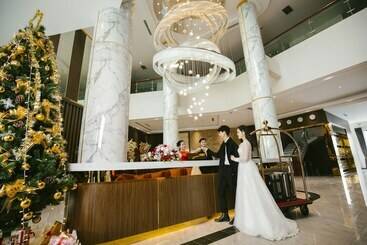 Songlam Waterfront Hotel   藍江酒店
