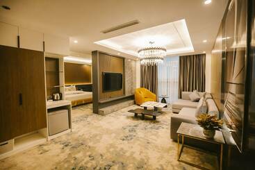 Songlam Waterfront Hotel   藍江酒店