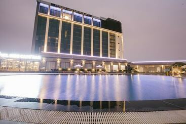 Songlam Waterfront Hotel   藍江酒店