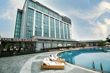 Songlam Waterfront Hotel   藍江酒店