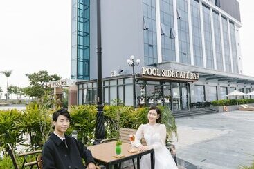 Songlam Waterfront Hotel   藍江酒店
