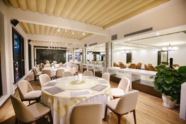 Songlam Waterfront Hotel   藍江酒店