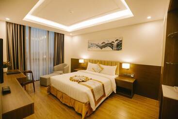 Songlam Waterfront Hotel   藍江酒店