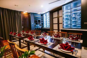 Songlam Waterfront Hotel   藍江酒店