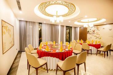 Songlam Waterfront Hotel   藍江酒店