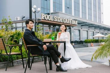 Songlam Waterfront Hotel   藍江酒店
