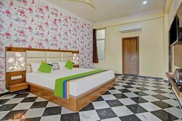 هتل Vishvam Residency Udaipur