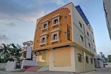 هتل Vishvam Residency Udaipur