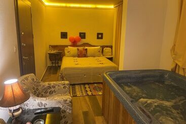 Larin Otel