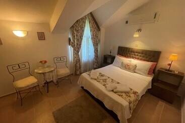 Larin Otel