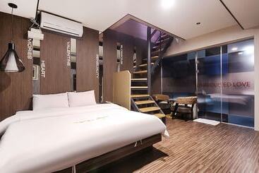 مُتل Andong Hotel Gung