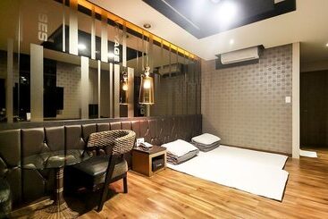 مُتل Andong Hotel Gung
