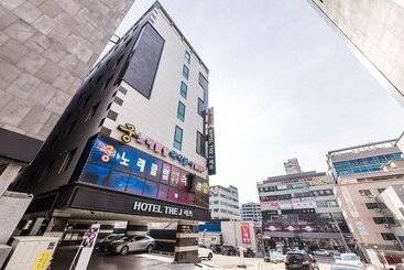 مُتل Hwaseong Ritz