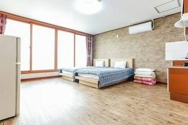 مُتل Yangyang Naksan 7 Honet Beach