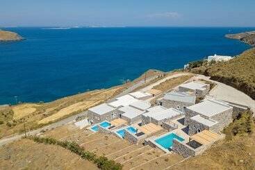 Nisides Suites