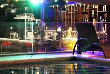 پانسیون 8 Dragons Private Resort And Events Place By Cocotel