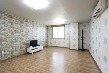 پانسیون Taean Mongsanpo Blue Ocean Resort