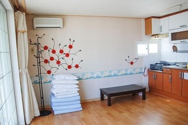 پانسیون Taean Mongsanpo Blue Ocean Resort