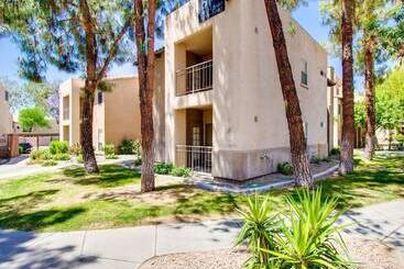 Beautiful Condo In Prime Scottsdale Location!