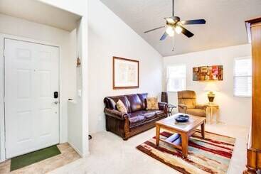 Beautiful Condo In Prime Scottsdale Location!