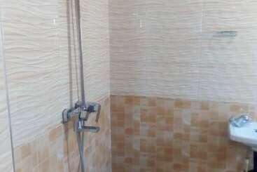 تختخواب و صبحانه Muroy Executive Lodge