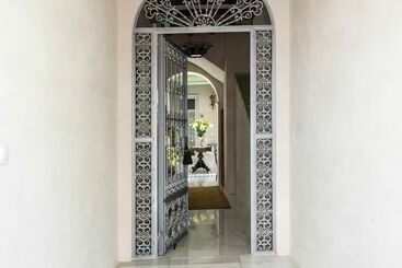 تختخواب و صبحانه Portus Gaditanus Sxviii Patio Andaluz