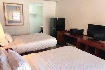 هتل Super 8 By Wyndham San Jose Airport
