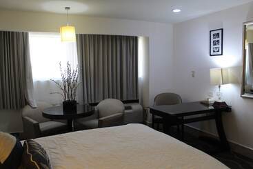 هتل Wyndham Garden Los Mochis Plaza Inn