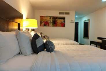 هتل Wyndham Garden Los Mochis Plaza Inn