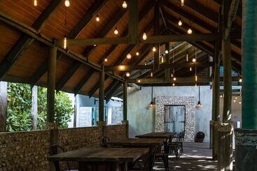 هتل Mi Lugar Retreat And Spa