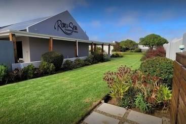 Rox And Sea Country Lodge - Langebaan