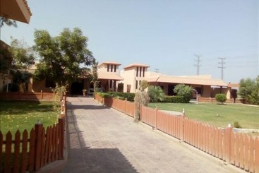 هتل Royal Guest And Farm House