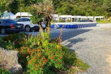 Jecheon Hilark Glamping Pension