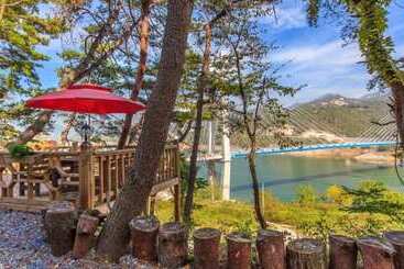 Jecheon Montmartre Pension