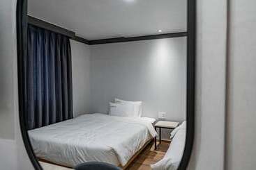 مُتل Namhae Manhattan
